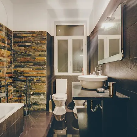 Master Deco Gem In City Center Apartament